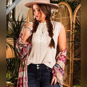 Baby pink lace trim tanktop